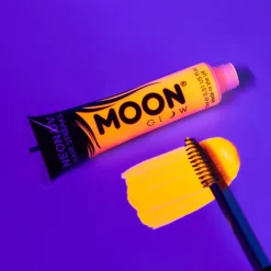 Moon Neon UV hair streaks